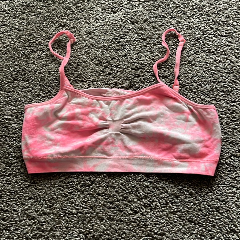 sports bra